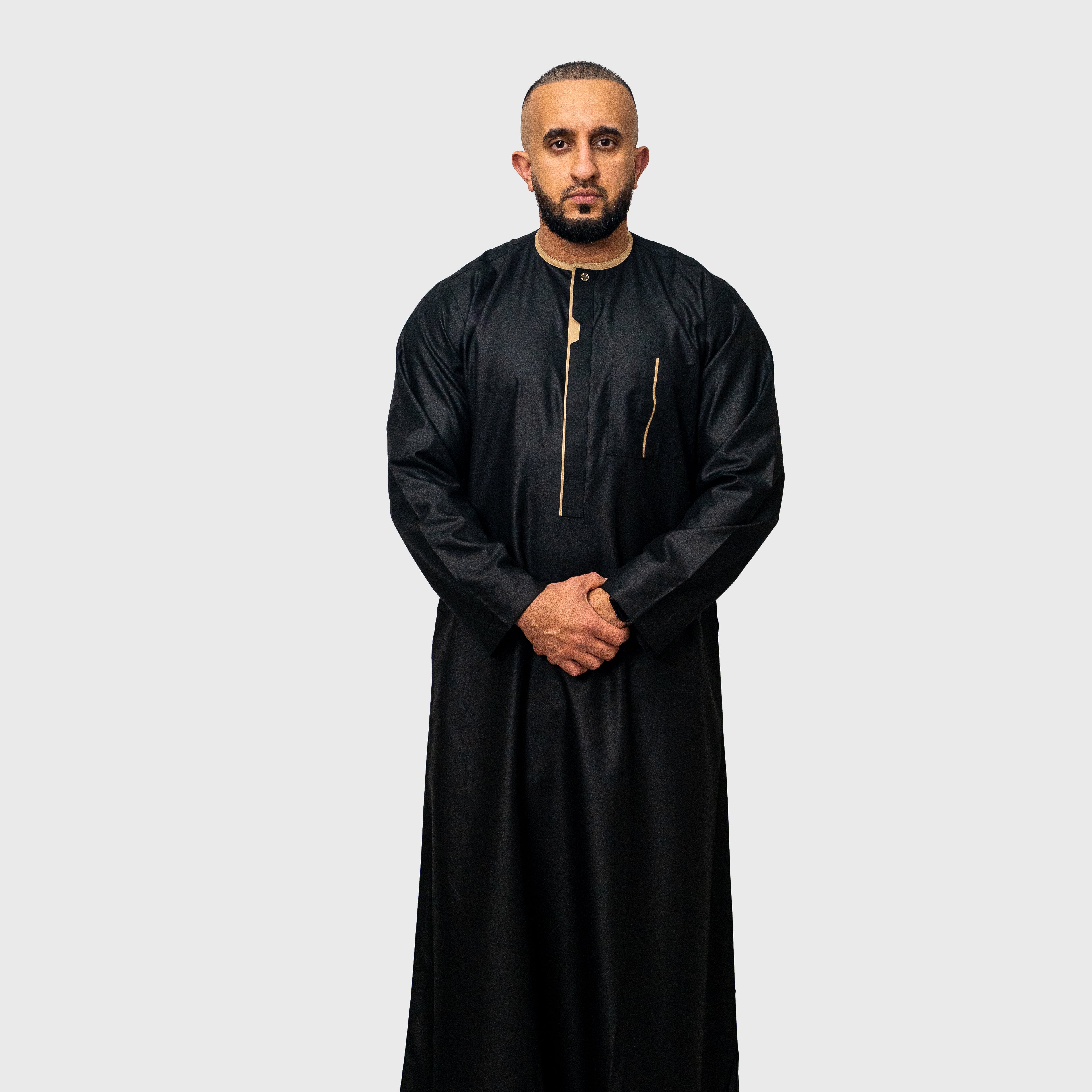 Luxury Buttoned Midnight Black ZA Emirati Thobe